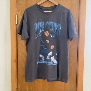 🟢 {3/$15} ICE CUBE T-Shirt Amerikkka’s Most Wanted - Size L